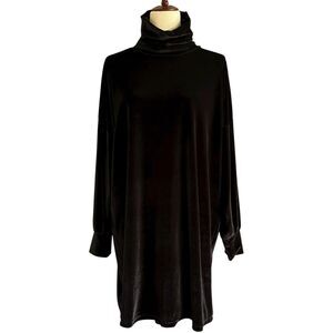 Urban Outfitters Velvet Turtleneck Dress M Black Minimalist Holiday Made in USA